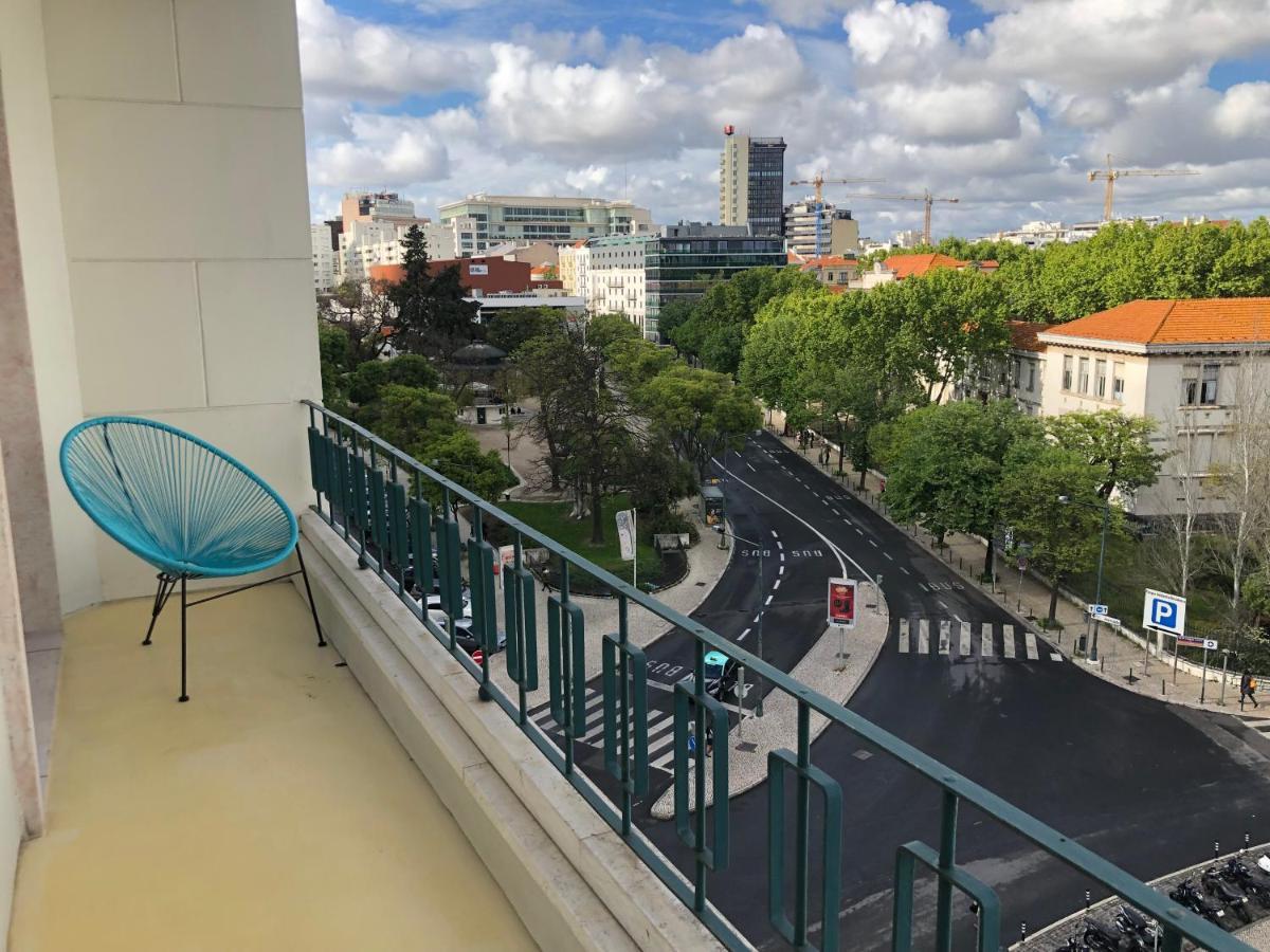 Architectural Poetry In An Unique 3bdrs View Flat Apartment