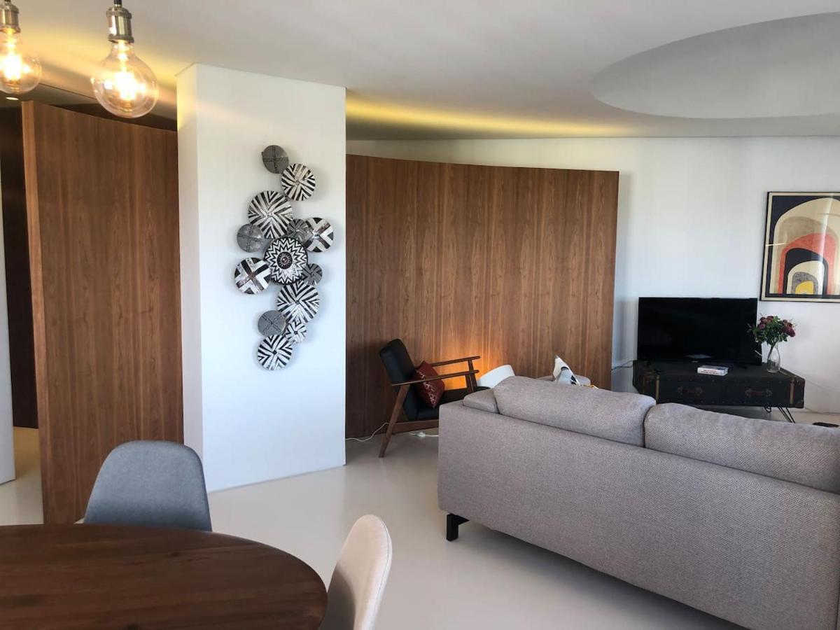 Architectural Poetry In An Unique 3bdrs View Flat Apartment Lissabon